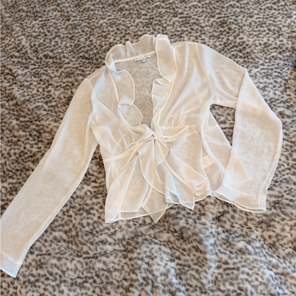Maison d'amelie- Elegant White Ruffle Blouse